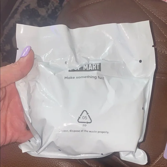 -Pop Mart Teletubbies Vibrancy- Tinky Winky - Picture 3 of 4